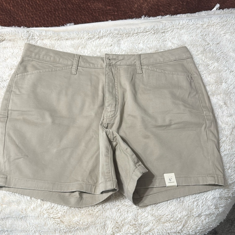 SZ 14 women’s shorts 5 inch tan